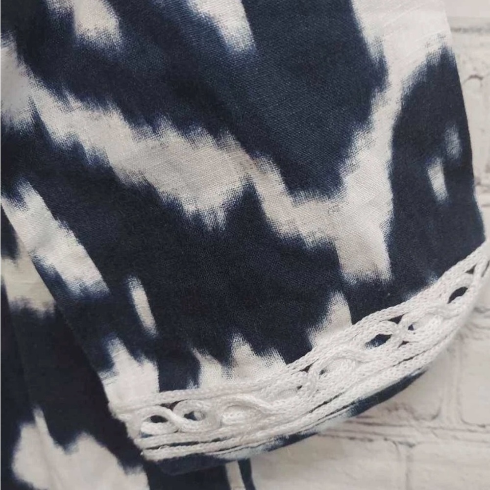 Jones New York Signature Navy Blue White 100% Linen Embroidered Tunic Top Size M - Picture 6 of 9